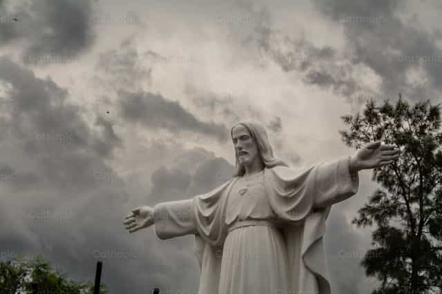 Ang Iyong Makalangit na Yakap - Mga Catholic stock image