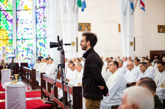 Buena Noticia - Banco de imágenes católicas - Fotografía por Agencia Eremo