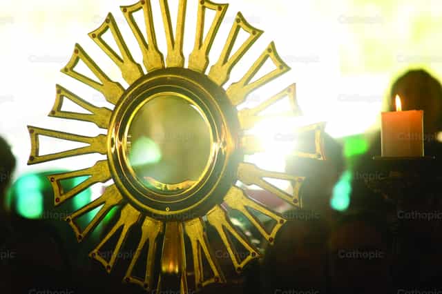 Santíssimo Sacramento do Altar - Imagens católicas de stock