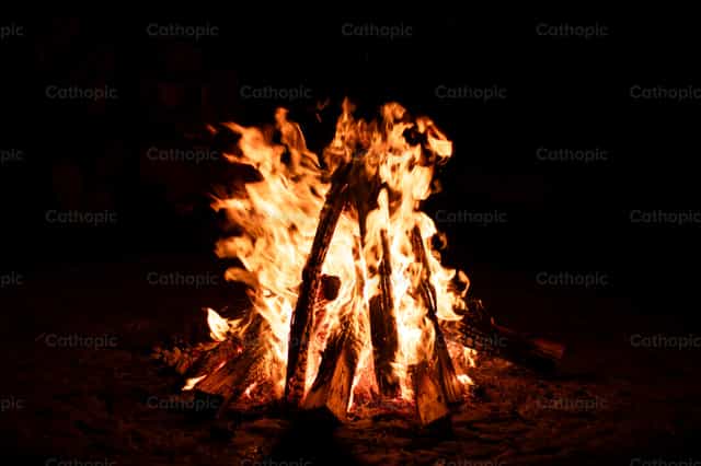 Fogueira - Imagens católicas de stock