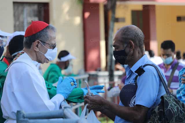 Service - Images catholiques de stock - Photo de Yandry Fernández Perdomo