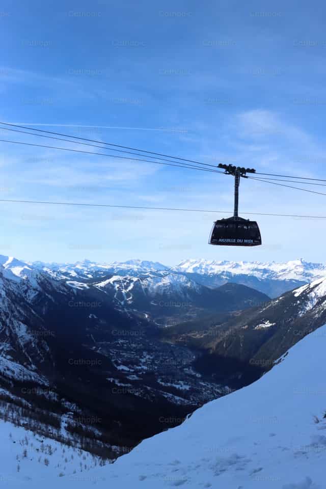 Seilbahn - Katholische Stockfotos - Foto von Saul Ibarra
