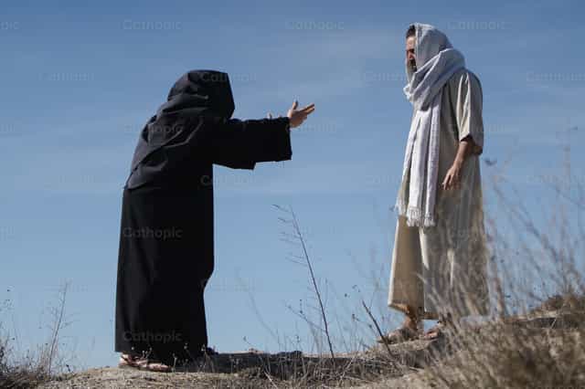 Jesús y el diablo en el desierto - Banco de imágenes católicas