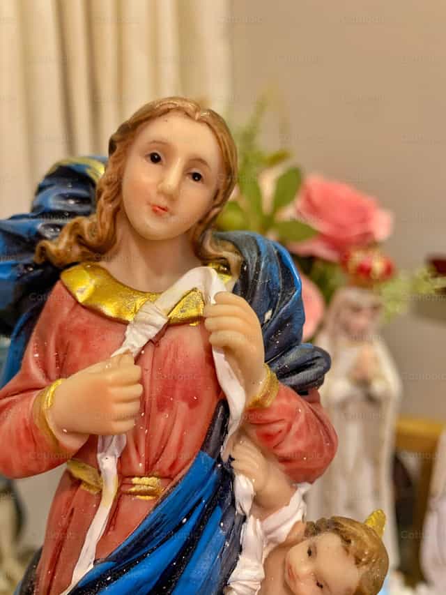 Nuestra Señora Desatadora de Nudos - Banco de imágenes católicas - Fotografía por Marcelima1