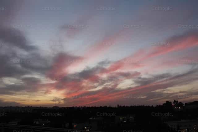 Atardecer - Banco de imágenes católicas