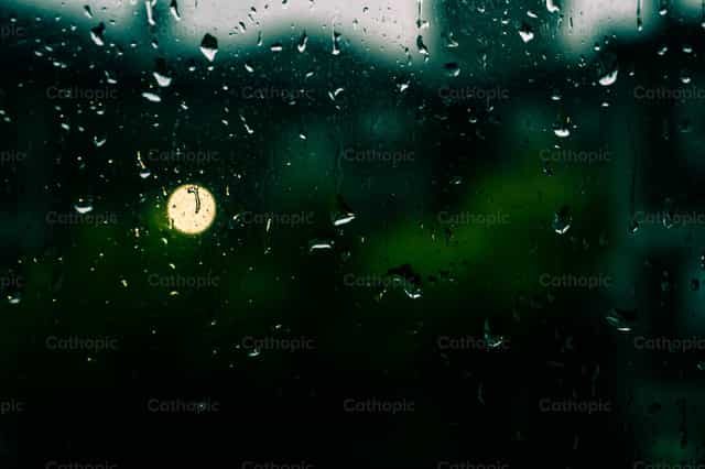 Lluvia de bendicion - Banco de imágenes católicas