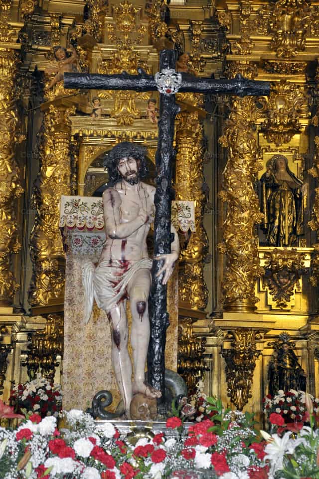 Jesus vencendo a morte - Imagens católicas de stock