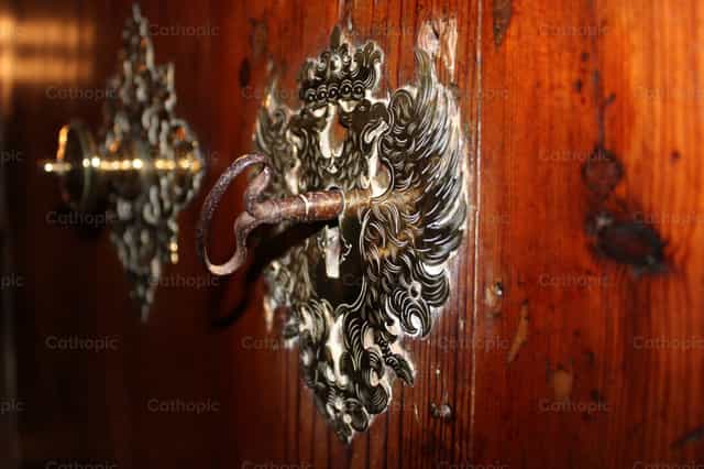 Cerraduras, Puertas, LLaves - Banco de imágenes católicas
