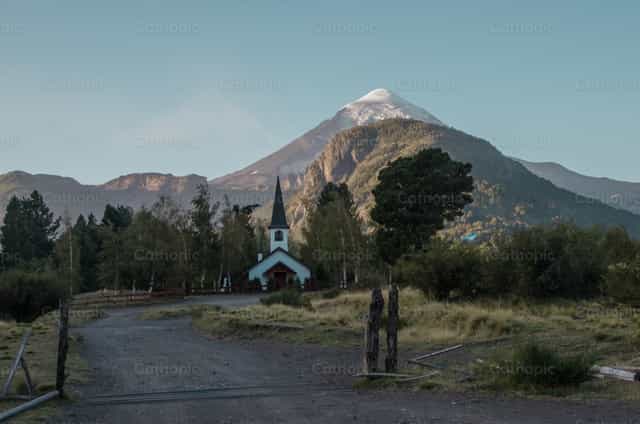 Capela de Nossa Senhora Auxiliadora de Paimun - Imagens católicas de stock