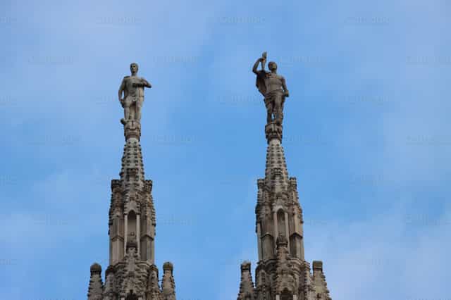 Estátuas azuis - Imagens católicas de stock - Foto de Saul Ibarra