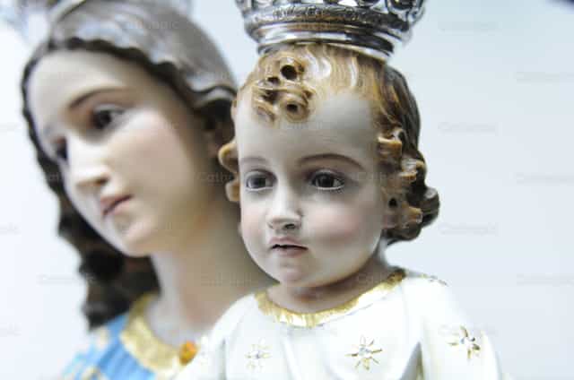 Bebe Jesus - Banco de imágenes católicas