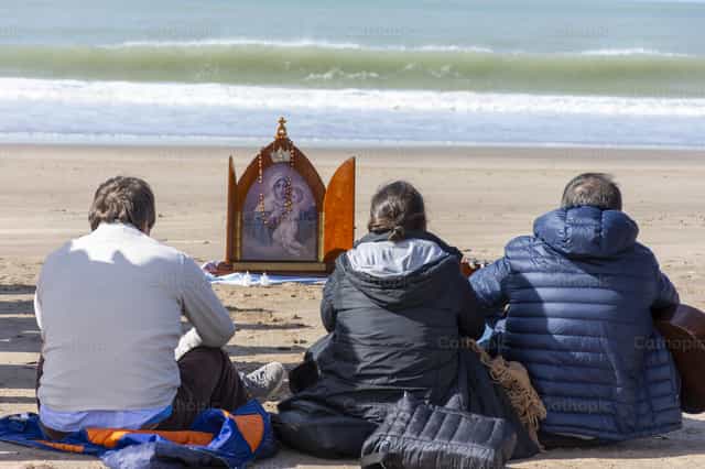 La Virgen Maria y sus hijos - Banco de imágenes católicas - Fotografía por Titi Maciel Pérez