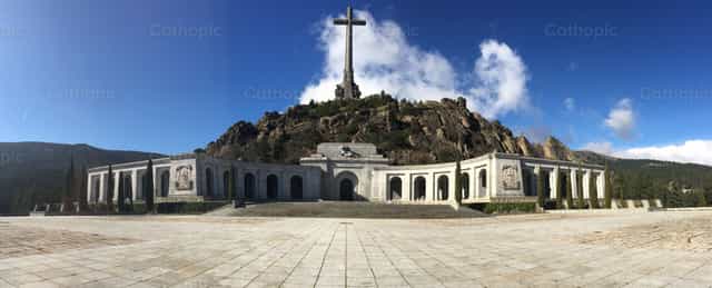 Vale dos Caídos, Madrid - Imagens católicas de stock