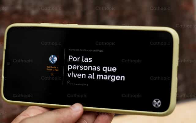 Intenciones de oracion papa Francisco - Banco de imágenes católicas - Fotografía por Carolina BR