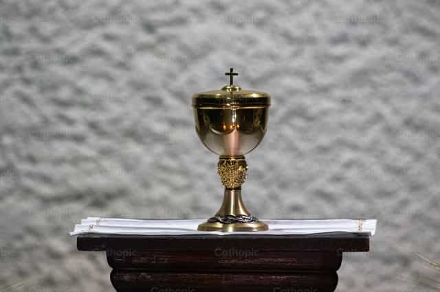 Cáliz - Jueves Santo - Banco de imágenes católicas