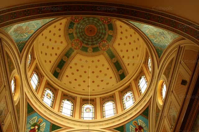 Cúpula da Catedral da Costa Rica - Imagens católicas de stock