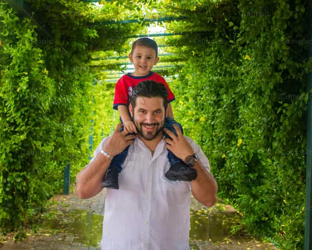 Padre e Hijo - Banco de imágenes católicas - Fotografía por Carlos Daniel