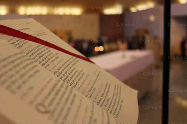 Roman Missal - Mga Catholic stock image