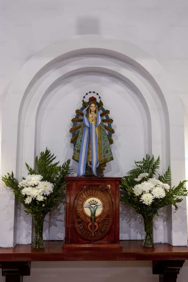 Tabernacle and Virgin of Luján - Catholic stock images - Photo by Titi Maciel Pérez