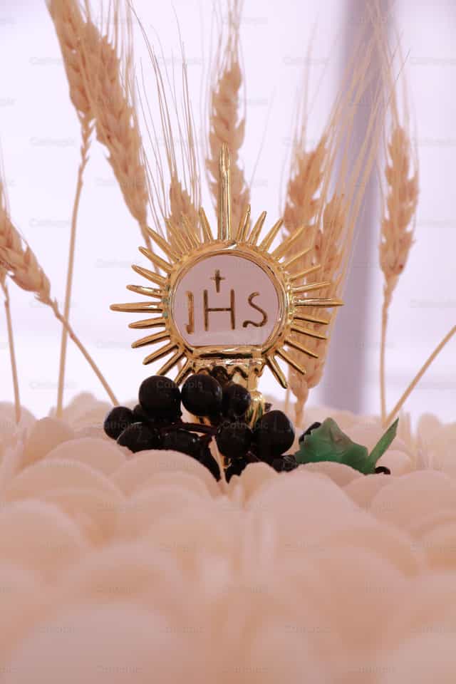Eucharistische aanbidding - Katholieke stockfoto's