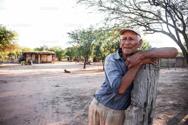 Mision Rural Abuelo - Banco de imágenes católicas