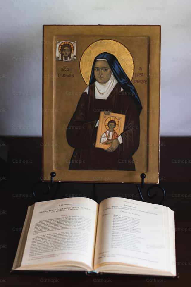 Santa Teresita - Banco de imágenes católicas