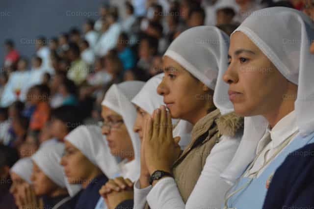 Sisters praying - Catholic stock images