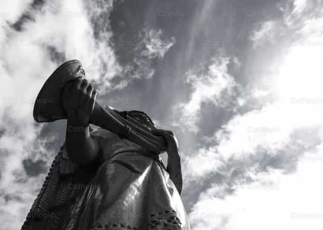 Ao som da música - Imagens católicas de stock - Foto de Laura Martínez Salcedo