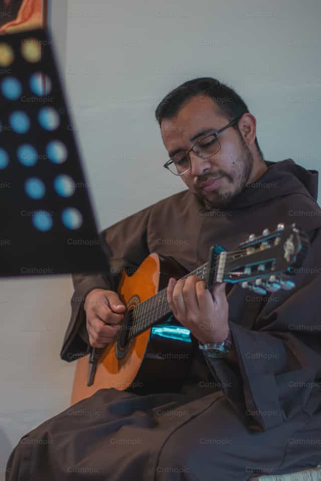 Musica - Banco de imágenes católicas - Fotografía por Hugo Gonzalez