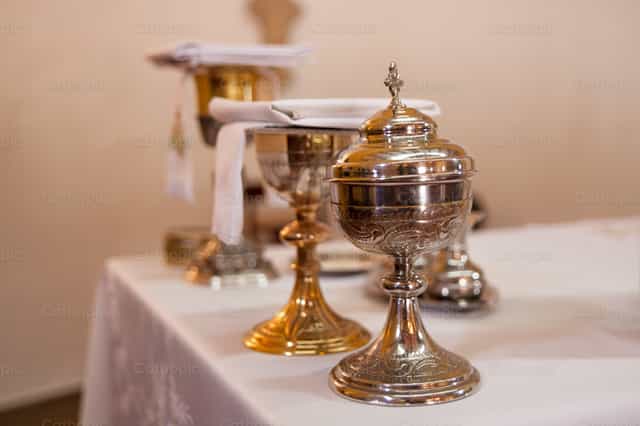 Vasos Sagrados - Banco de imágenes católicas - Fotografía por Clina CG