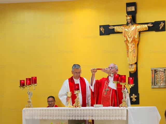 Consagração da Eucaristia - Imagens católicas de stock