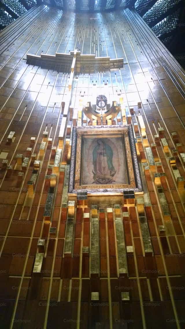 Aqui estoy, soy tu Madre - Banco de imágenes católicas