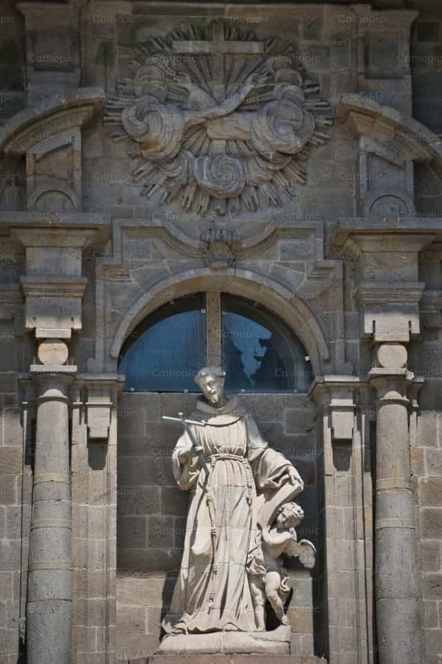 Iglesia de San Francisco de Asís en Santiago - Banco de imágenes católicas - Fotografía por Matteo Cavallone