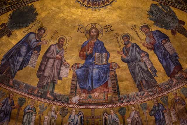 Mosaico absidal - Banco de imágenes católicas - Fotografía por Vytautas Markūnas SDB