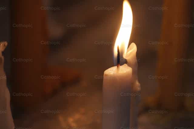 La luz de la fe - Banco de imágenes católicas - Fotografía por Yandry Fernández Perdomo