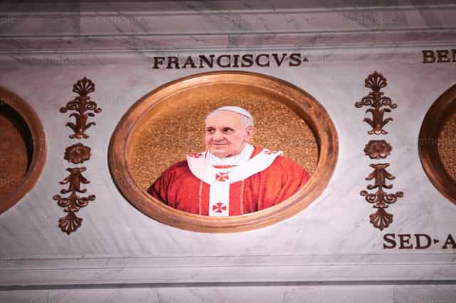 Mosaico del Papa Francisco - Banco de imágenes católicas - Fotografía por encaminados vamos