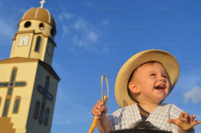 Lo autentico de una sonrisa lo puede todo - Banco de imágenes católicas