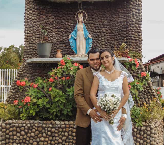 Novios - Banco de imágenes católicas - Fotografía por Andrés José Barbera Zambrano