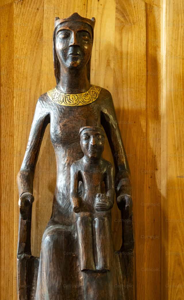 Nossa Senhora de Rocamadour e o Menino Jesus - Imagens católicas de stock