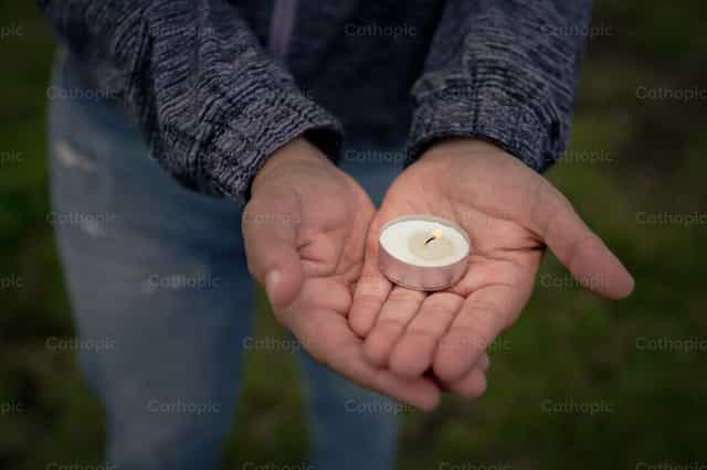Luz da esperança - Imagens católicas de stock - Foto de Carolina BR