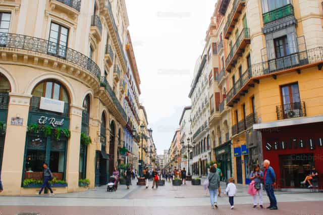 Streets of Spain - Catholic stock images - Photo by encaminados vamos