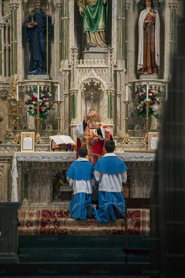 Este es el Cuerpo de Cristo - Banco de imágenes católicas - Fotografía por Carlos Sierra
