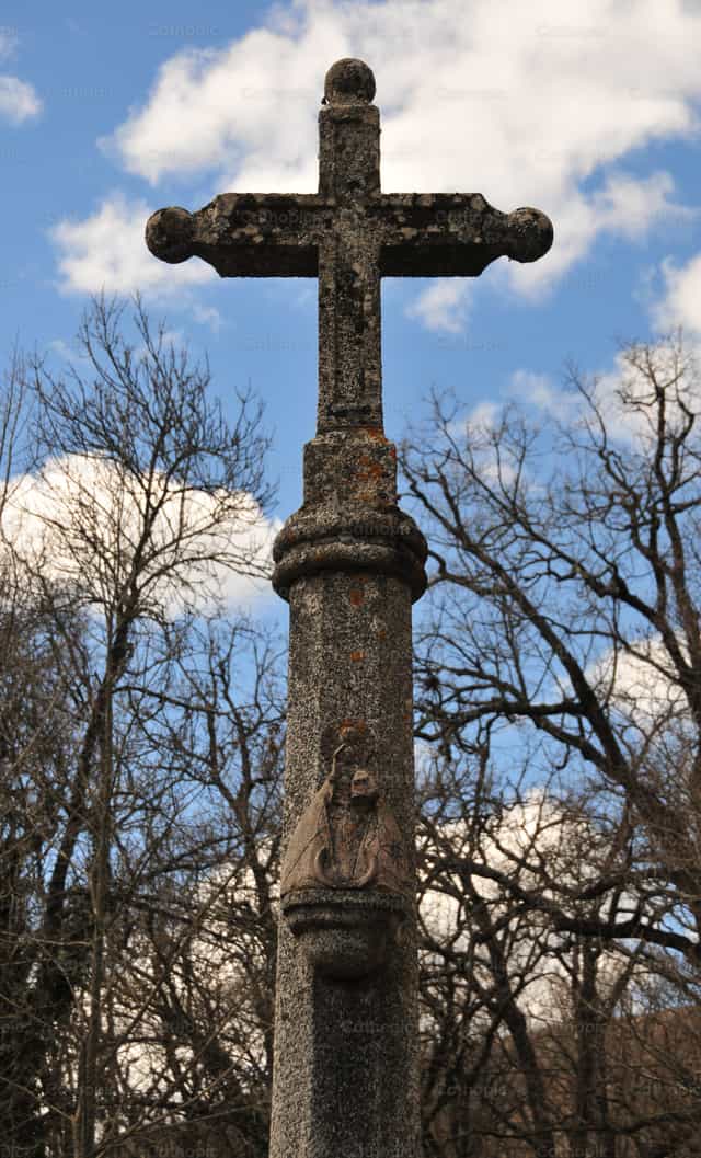Cruz de la Virgen de Gracia - Banco de imágenes católicas - Fotografía por Alberto Díez
