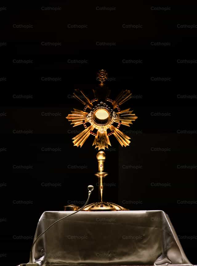Ora santa - Immagini stock cattoliche