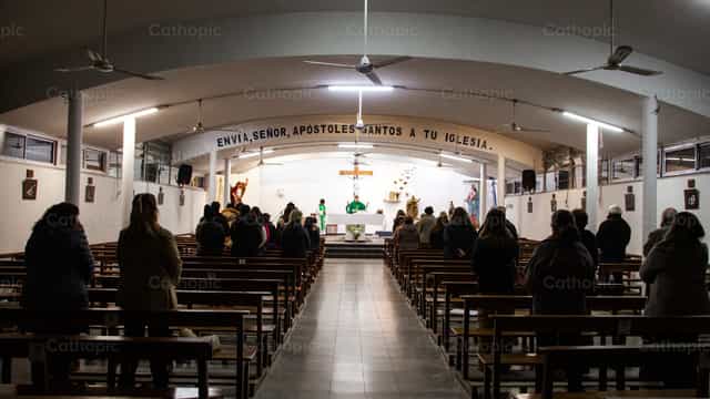 Community of the faithful at Holy Mass - Catholic stock images