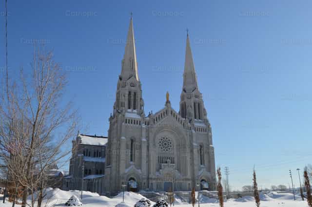 Wallfahrtsort Sainte-Anne-de-Beaupré - Katholische Stockfotos