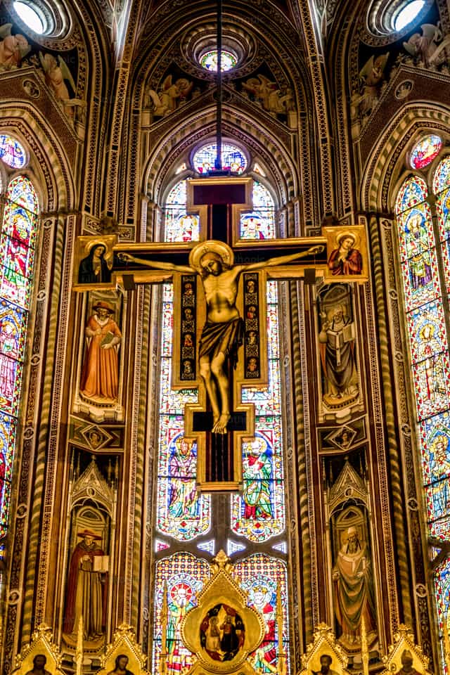 Jezus na krzyżu – Bazylika Santa Croce - Katolickie zdjęcia stockowe