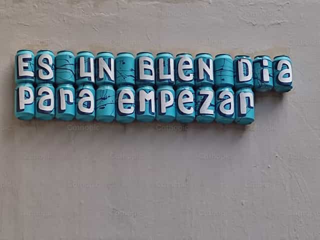 Positive message - Catholic stock images - Photo by ANA MARÍA DÍAZ MARTÍNEZ
