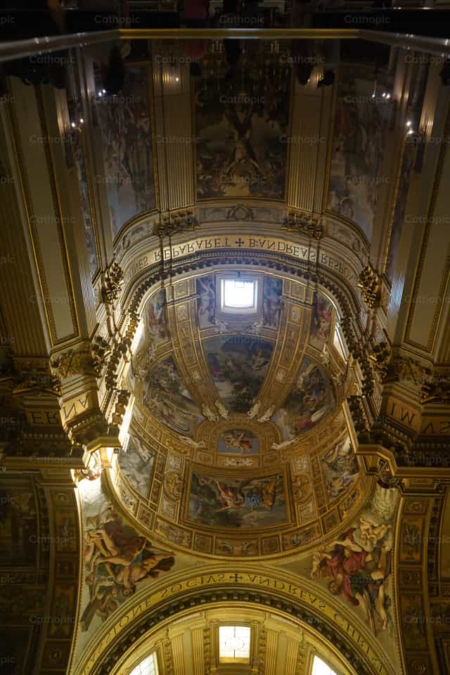 Art in the Vatican - Catholic stock images - Photo by Lupe Belmonte
