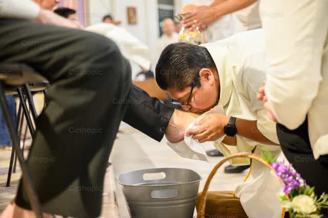 Lavatorio de los pies - Banco de imágenes católicas